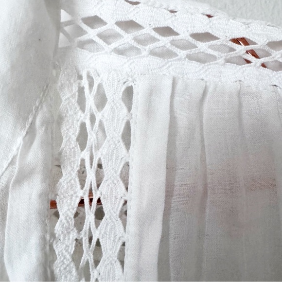 Frame Cali Ramie Lace Inset Sleeveless Top - Picture 7 of 14